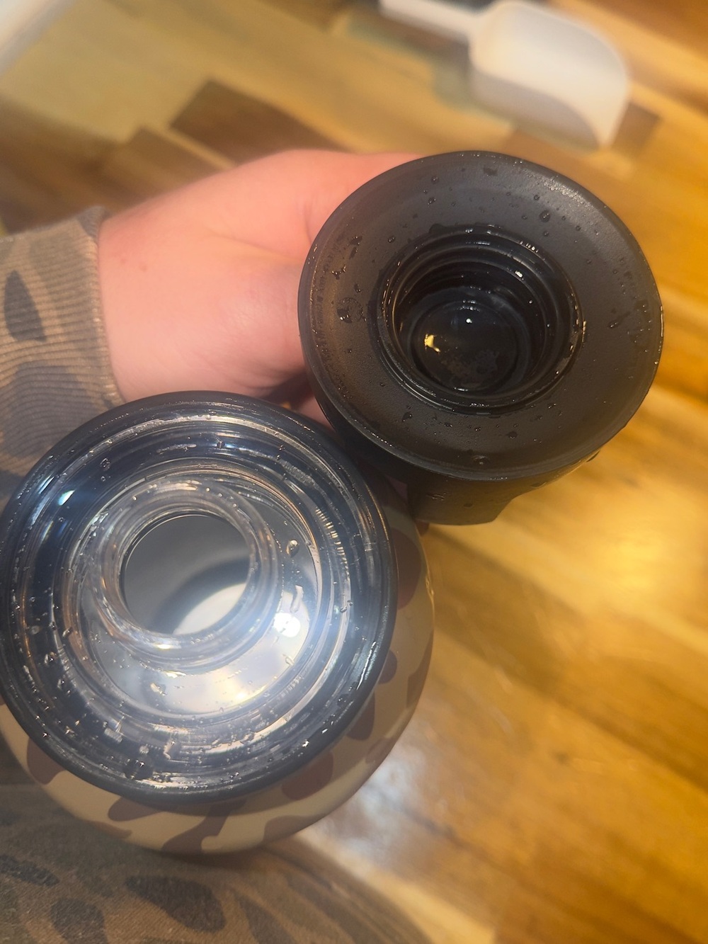 Yeti Camo Insulated Bottle - Tan & Brown - Picture 5 of 5